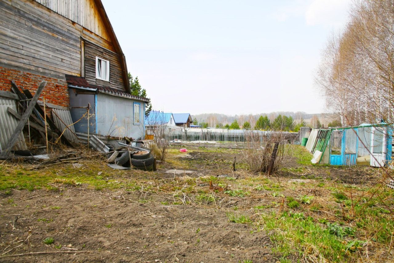 Купить дом в Сосновом переулке в поселке Новосафоновском в Прокопьевском  районе — 39 объявлений о продаже загородных домов на МирКвартир с ценами и  фото