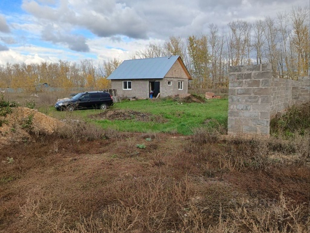 Купить дом в деревне Корнеевке в Мелеузовском районе в республике  Башкортостан — 24 объявления о продаже загородных домов на МирКвартир с  ценами и фото