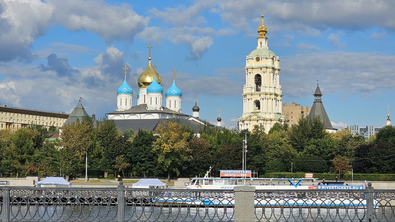 В комплексе Новоспасского монастыря уцелели постройки XVII века. Фото: Мир Квартир