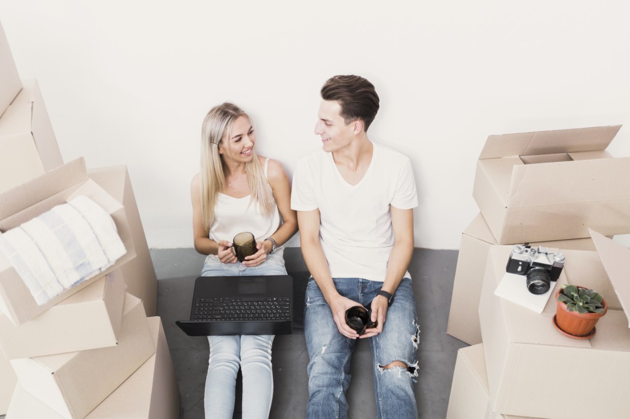 Рожать сейчас некому. Фото: Freepik.com