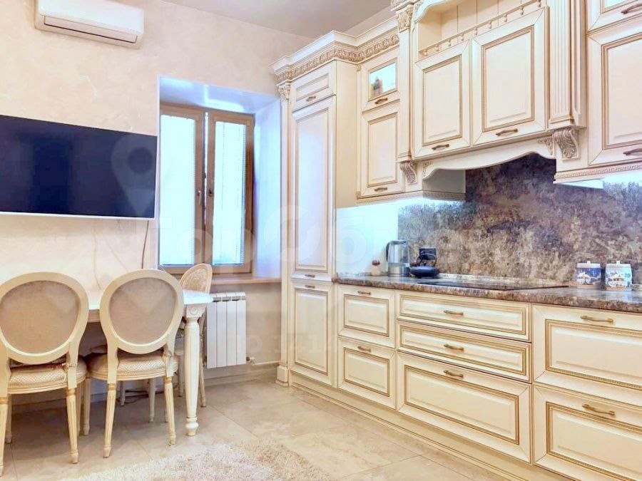 «Двушка» в дореволюционном доме стоит почти 25 млн рублей. Фото: cian.ru