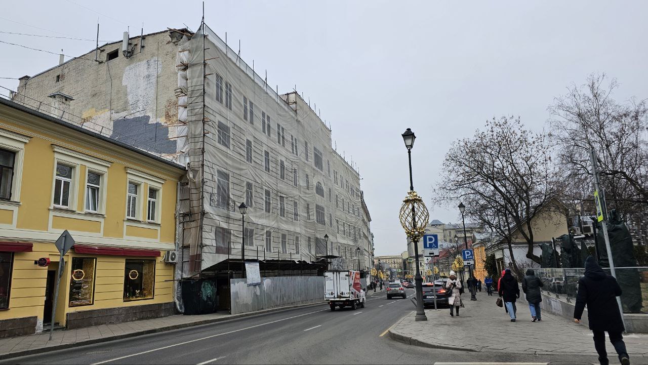 Дом Бабушкина сейчас на реконструкции. Фото: Мир Квартир